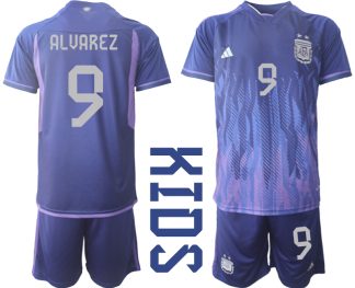 Otroški Nogometni dresi Argentina Gostujoči SP 2022 Kratek Rokav + Kratke hlače ALVAREZ 9