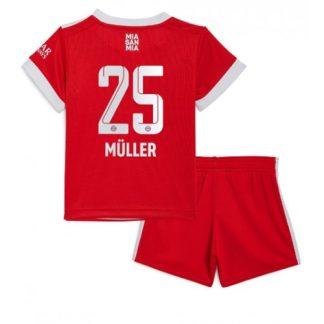 Otroški Nogometni dresi Bayern Munich Domači 2022-23 Kratek Rokav + Kratke hlače Thomas Muller 25