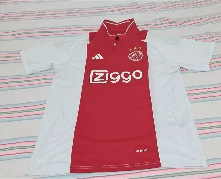 dresi Ajax