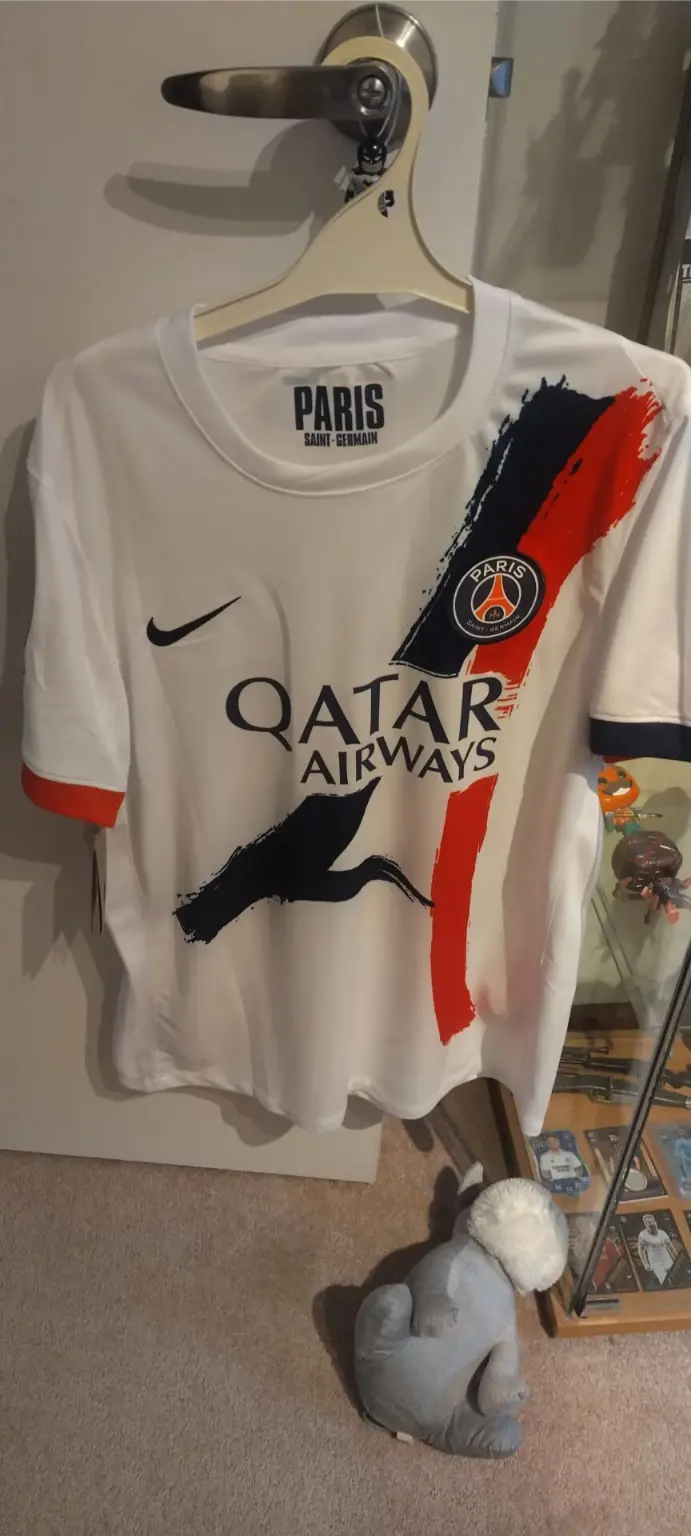 Ženski PSG dresi