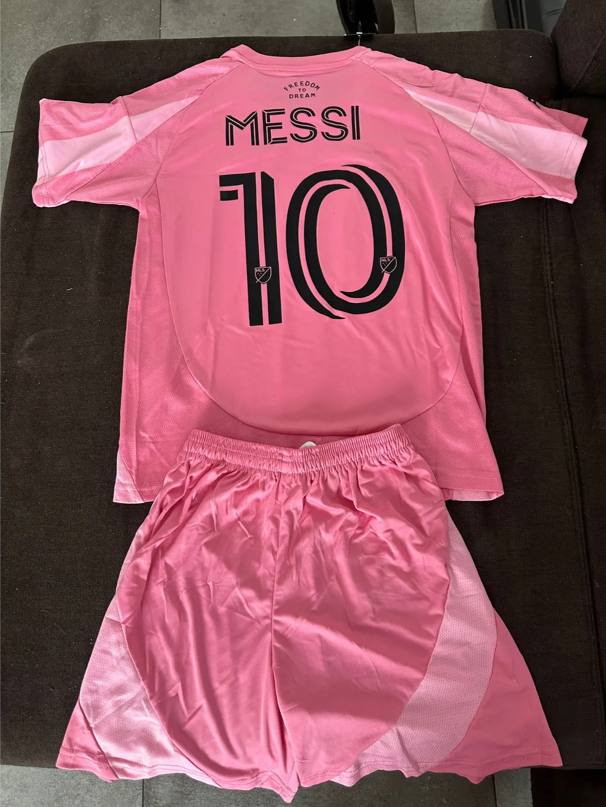 Messi dresi 25-26