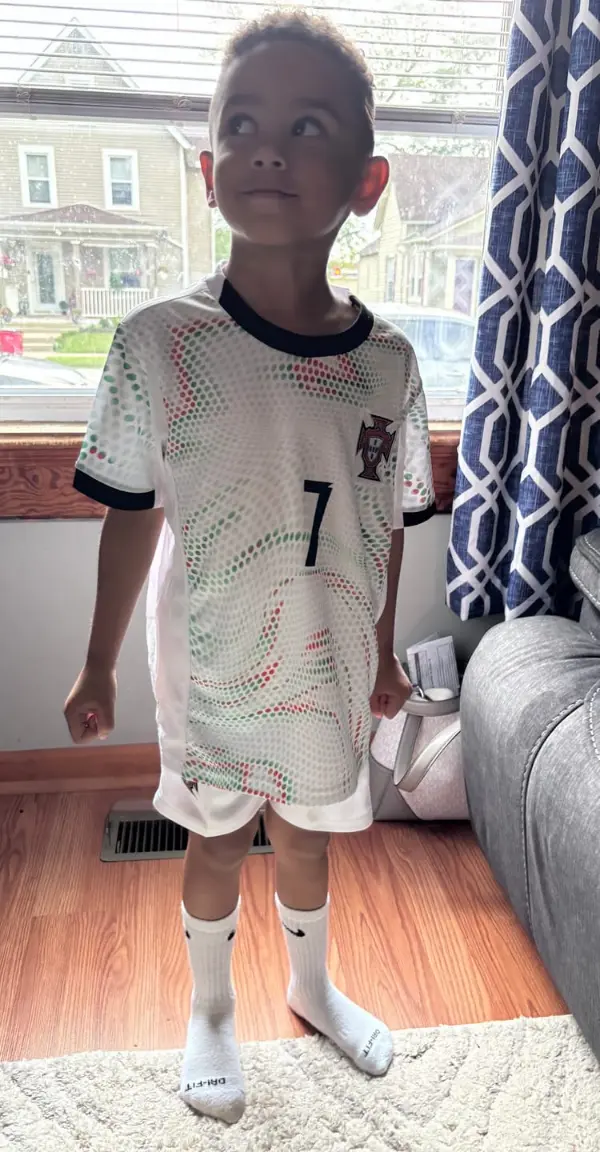Portugalska Ronaldo dresi 2025-26