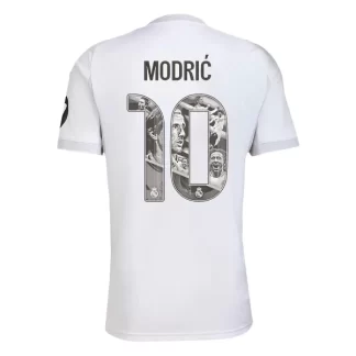 Moški Nogometni dresi Real Madrid Domači 2025-26 bela Luka Modric 10