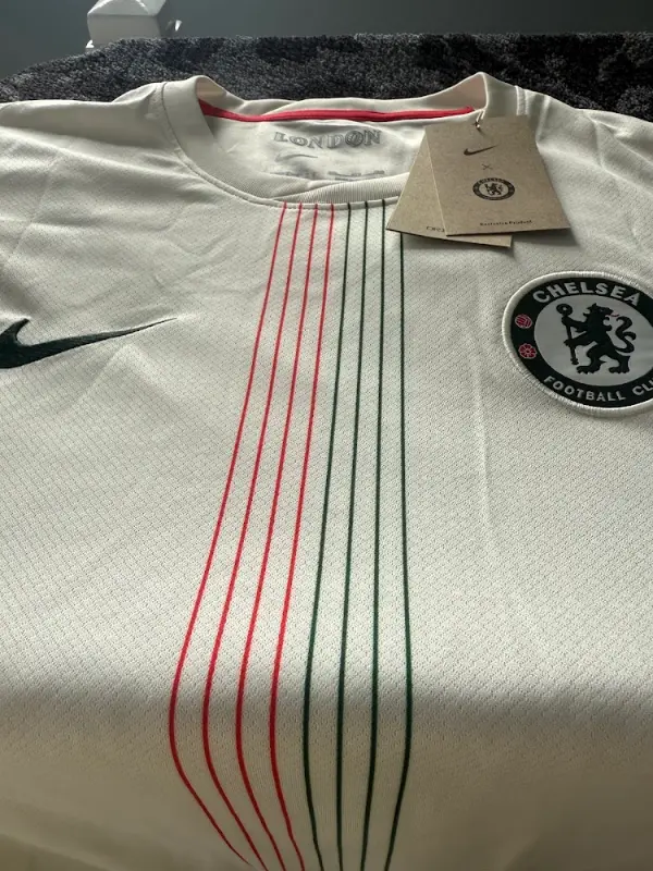 Chelsea dresi 25-26