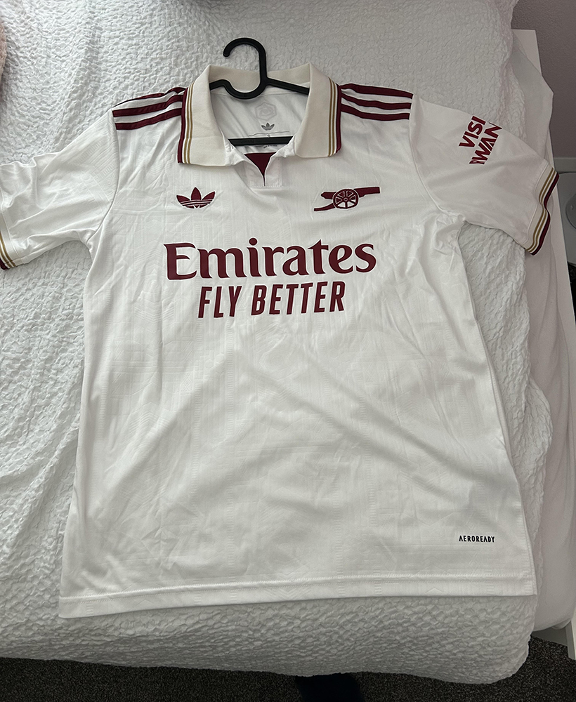 Arsenal dresi Tretji