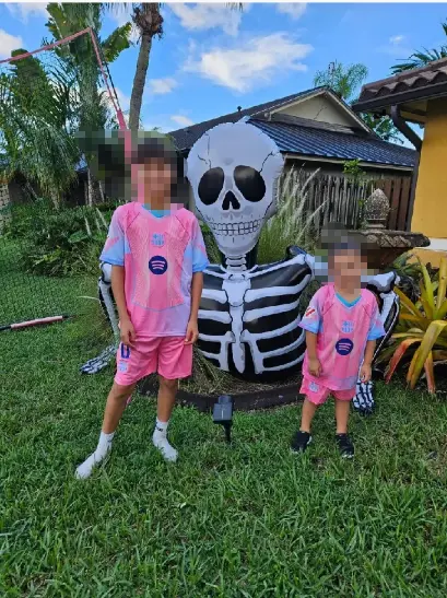 Barcelona dresi 25-26