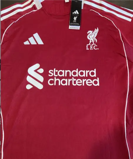 Liverpool dres 25-26