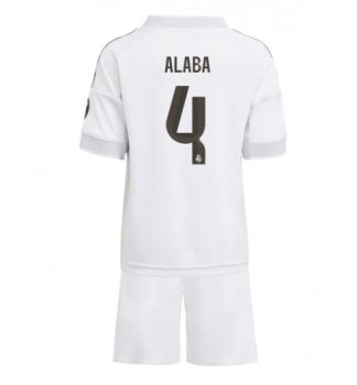 Otroški Nogometni dresi Kompleti Real Madrid David Alaba #4 Domači 2025-26