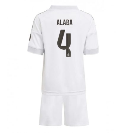 Otroški Nogometni dresi Kompleti Real Madrid David Alaba #4 Domači 2025-26