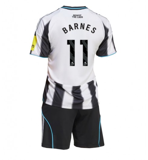 Poceni Otroški Nogometni dresi Harvey Barnes #11 Newcastle United Domači 2025-26