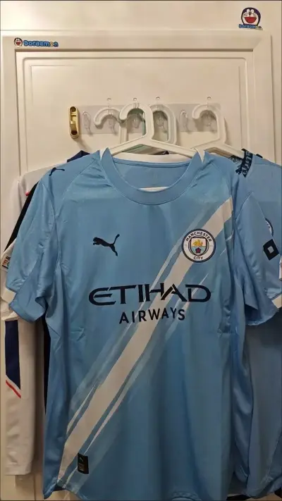 Manchester City dresi Ake