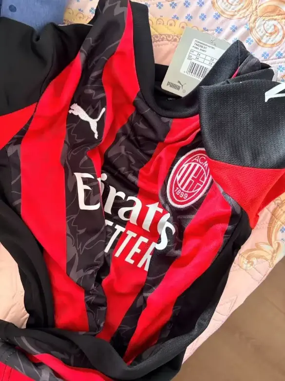 AC Milan 2025-26 Dresi