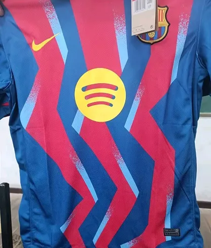 FC Barcelona dresi Četrti