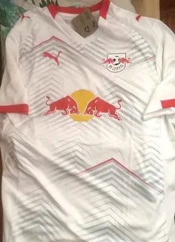 RB Leipzig dresi 25-26