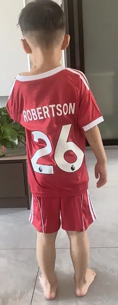 Liverpool dresi Andrew Robertson