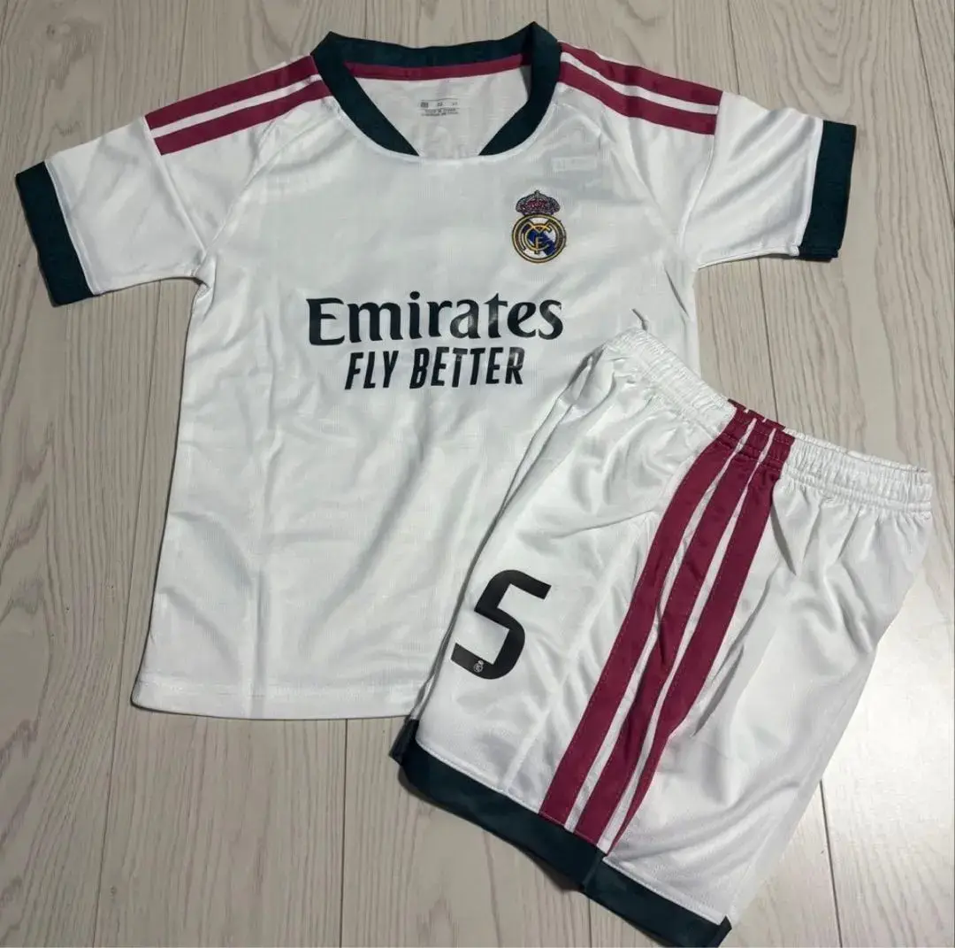 Real Madrid 26/27 dresi kompleti