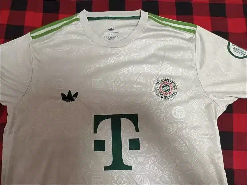 Bayern Munich dresi Oktoberfest 2025-26