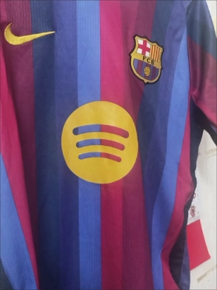 Ženski Barcelona dresi 26-27
