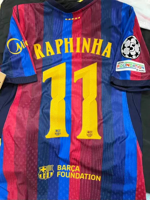 Barcelona dresi Raphinha