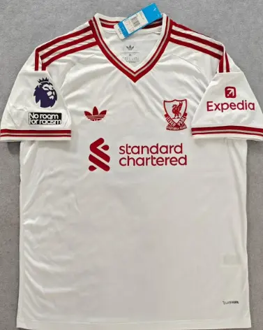 Liverpool dresi 2026-27 bela
