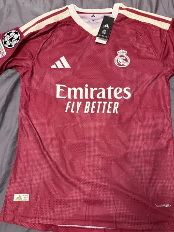 Real Madrid Tretji dresi 2026-27