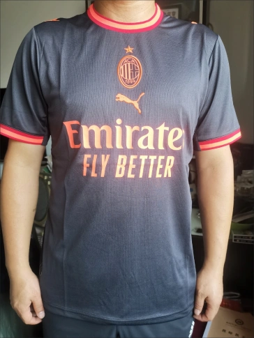 dresi AC Milan Tretji