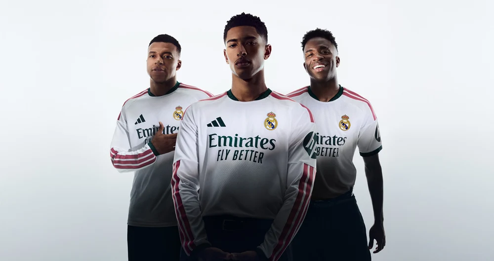 Dres Real Madrida 26/27 z dolgimi rokavi